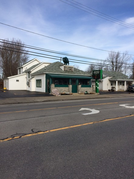 9800 Main St, Clarence, NY for sale - Building Photo - Image 1 of 1