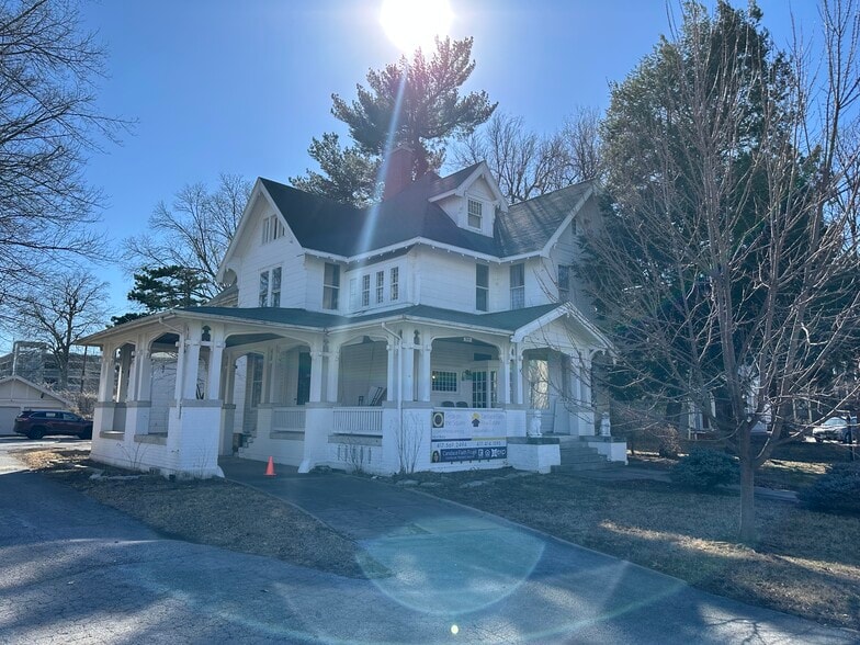 800 E Walnut St, Springfield, MO for sale - Building Photo - Image 1 of 9