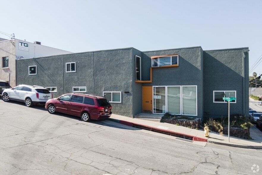 141 Nevada St, El Segundo, CA for lease - Building Photo - Image 1 of 4