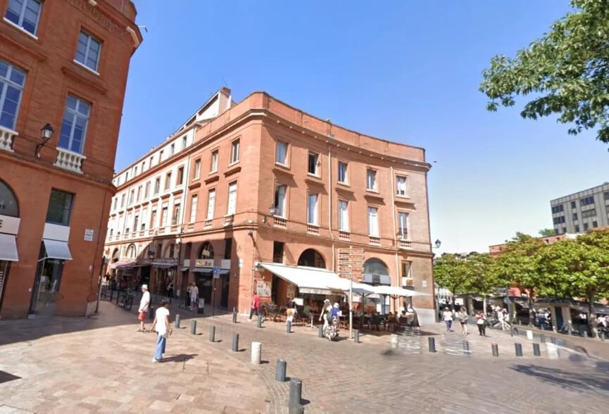 Office in Toulouse for lease - Building Photo - Image 2 of 8