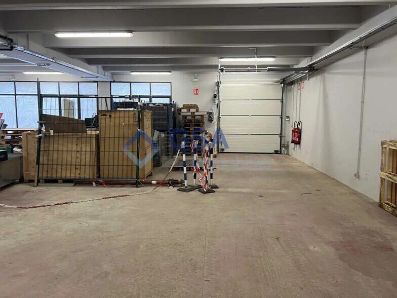 Flex in Palaiseau for lease - Building Photo - Image 2 of 6