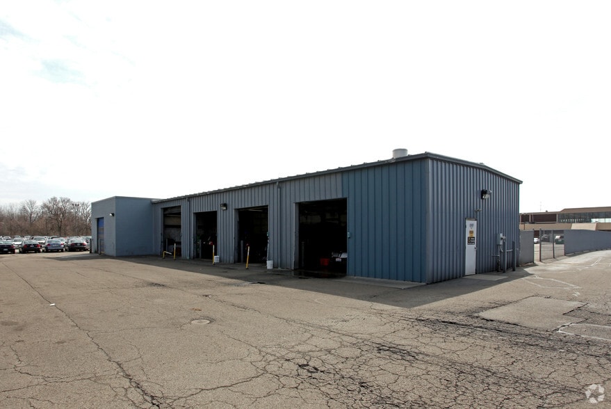 Industrial Outdoor Storage Stelzer Rd portfolio of 3 properties for sale on LoopNet.com - Primary Photo - Image 1 of 3