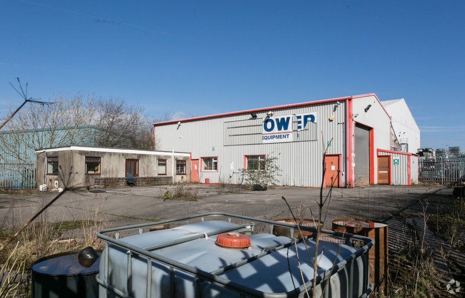 Main Ave, Bridgend for lease - Primary Photo - Image 1 of 3