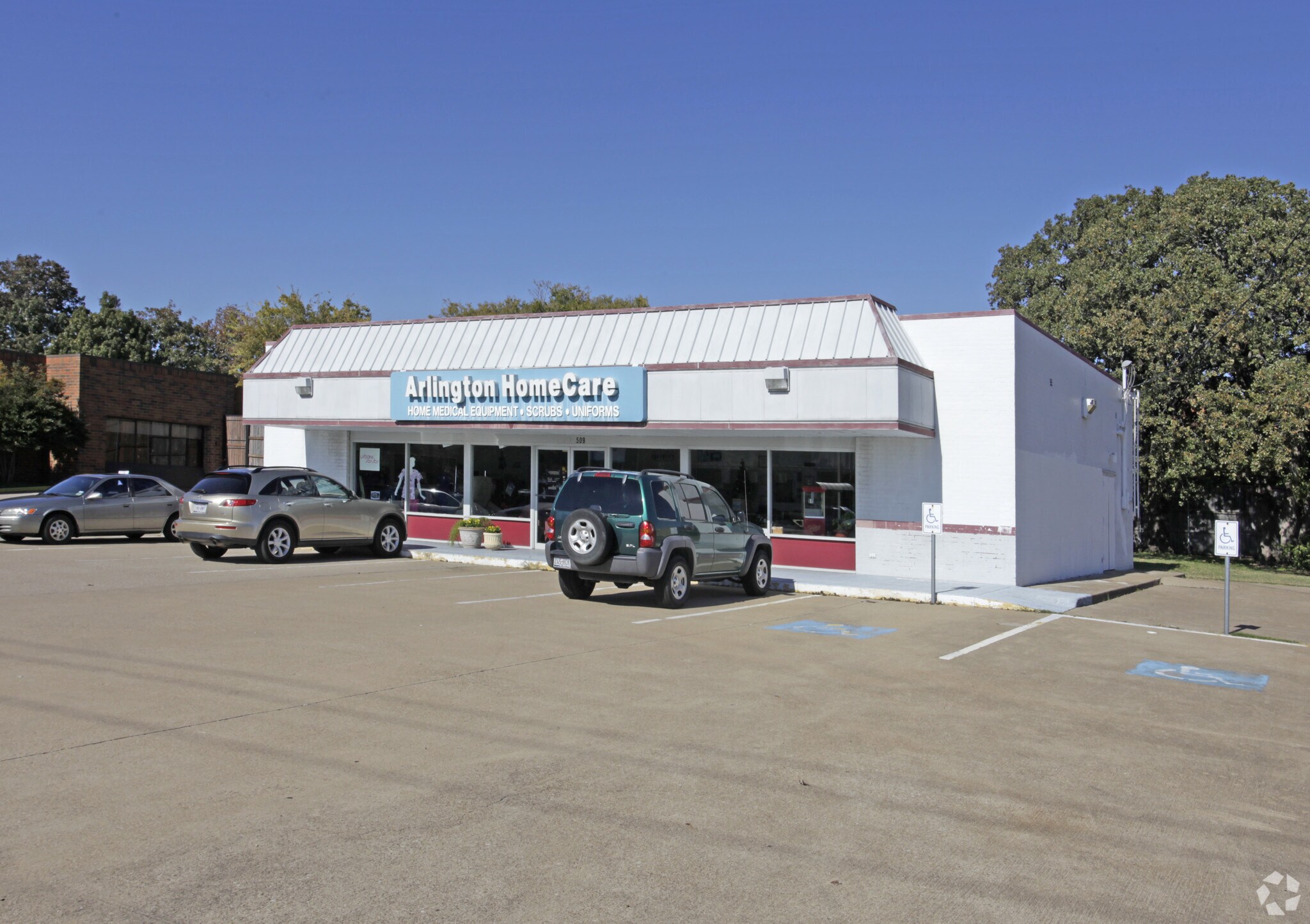 509 W Randol Mill Rd, Arlington, TX for sale Primary Photo- Image 1 of 1