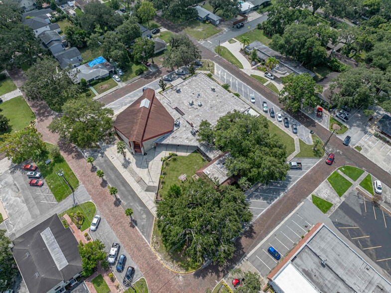 211 Easton Dr, Lakeland, FL for sale - Aerial - Image 2 of 17