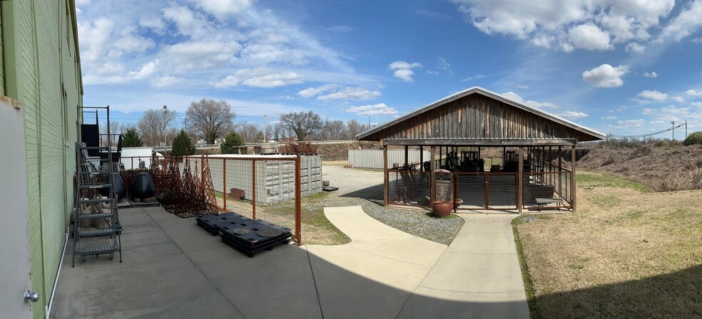 100 N Centennial Dr, High Point, NC for lease - Building Photo - Image 3 of 10