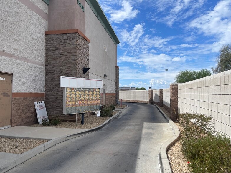 W Greenway Rd, Surprise, AZ for lease - Building Photo - Image 2 of 32