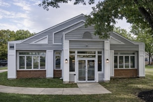 306 Corporate Dr E, Langhorne PA - Convenience Store