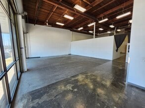 2450 6th Ave S, Seattle, WA for lease Interior Photo- Image 1 of 6