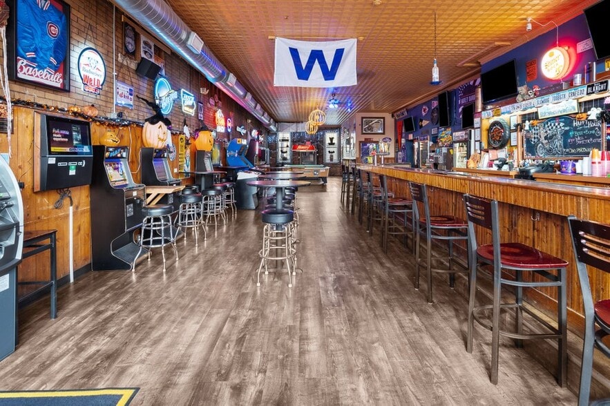 1708 State St, Bettendorf, IA for sale - Building Photo - Image 3 of 12