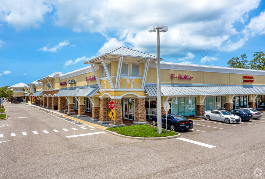 902 Curlew Rd, Dunedin, FL 34698 - Caladesi Shopping Center | LoopNet