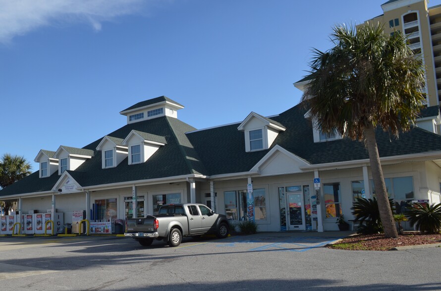 22 Via de Luna Dr, Pensacola Beach, FL for lease - Building Photo - Image 2 of 18