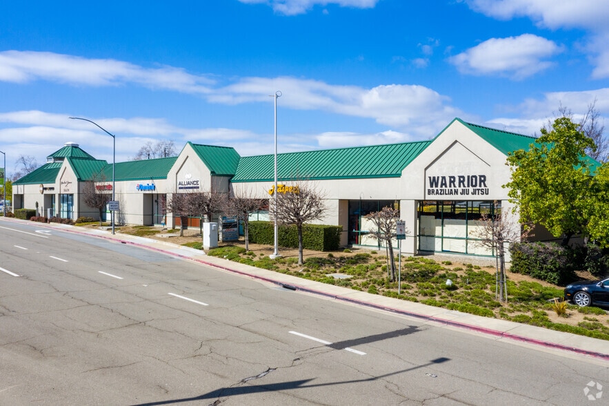 3300 E Castro Valley Blvd, Castro Valley, CA for lease - Primary Photo - Image 1 of 1