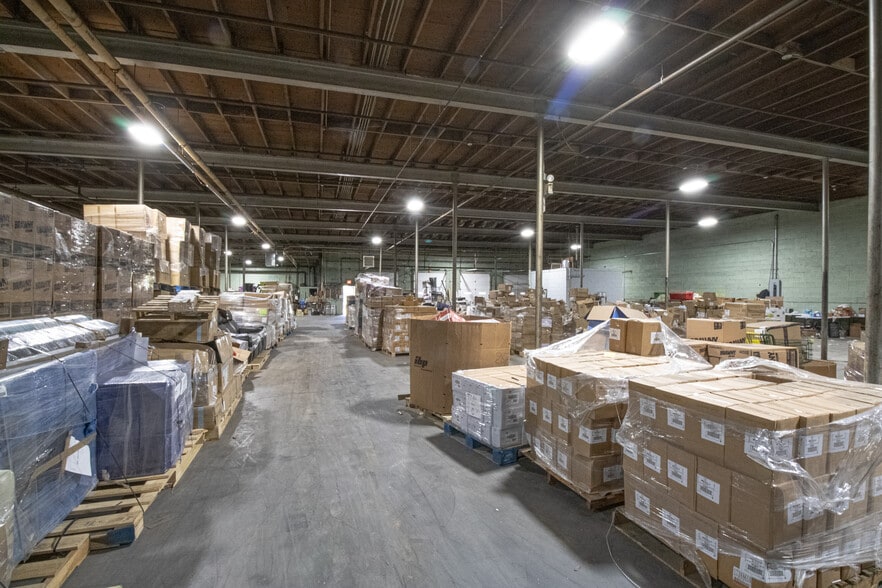 100 W Parkwood St, Stanley, NC for sale - Interior Photo - Image 3 of 13