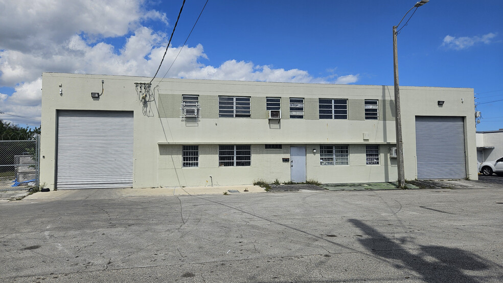 375 NE 72nd Ter, Miami, FL for lease - Building Photo - Image 2 of 7