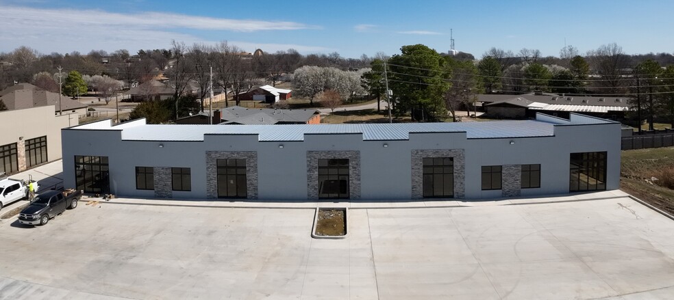 1101 N Birch Ave, Broken Arrow, OK for lease - Building Photo - Image 1 of 11