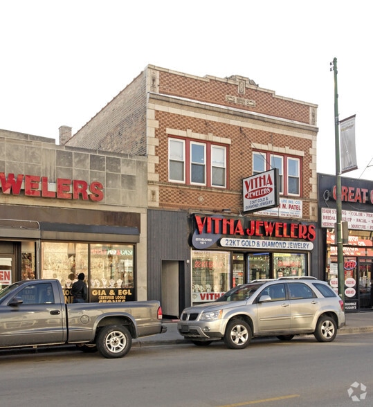 2651 W Devon Ave, Chicago, IL for lease - Primary Photo - Image 1 of 2
