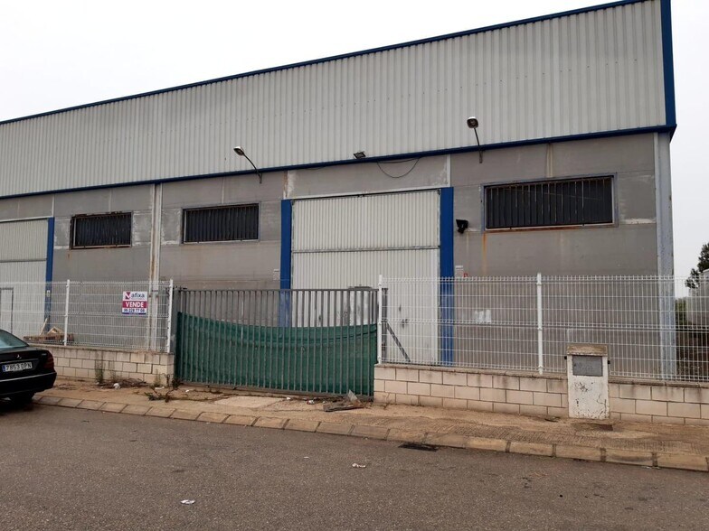Industrial in Senyera for sale - Building Photo - Image 3 of 9