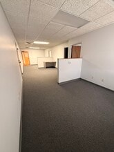 2804 Boilermaker Ct, Valparaiso, IN for lease Interior Photo- Image 2 of 5