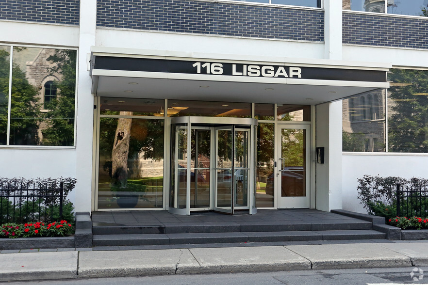 116 Lisgar St, Ottawa, ON for lease - Building Photo - Image 3 of 6