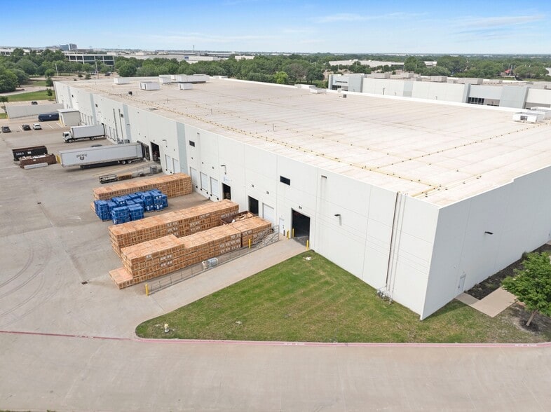 2920 Telecom Pky, Richardson, TX for lease - Building Photo - Image 2 of 3