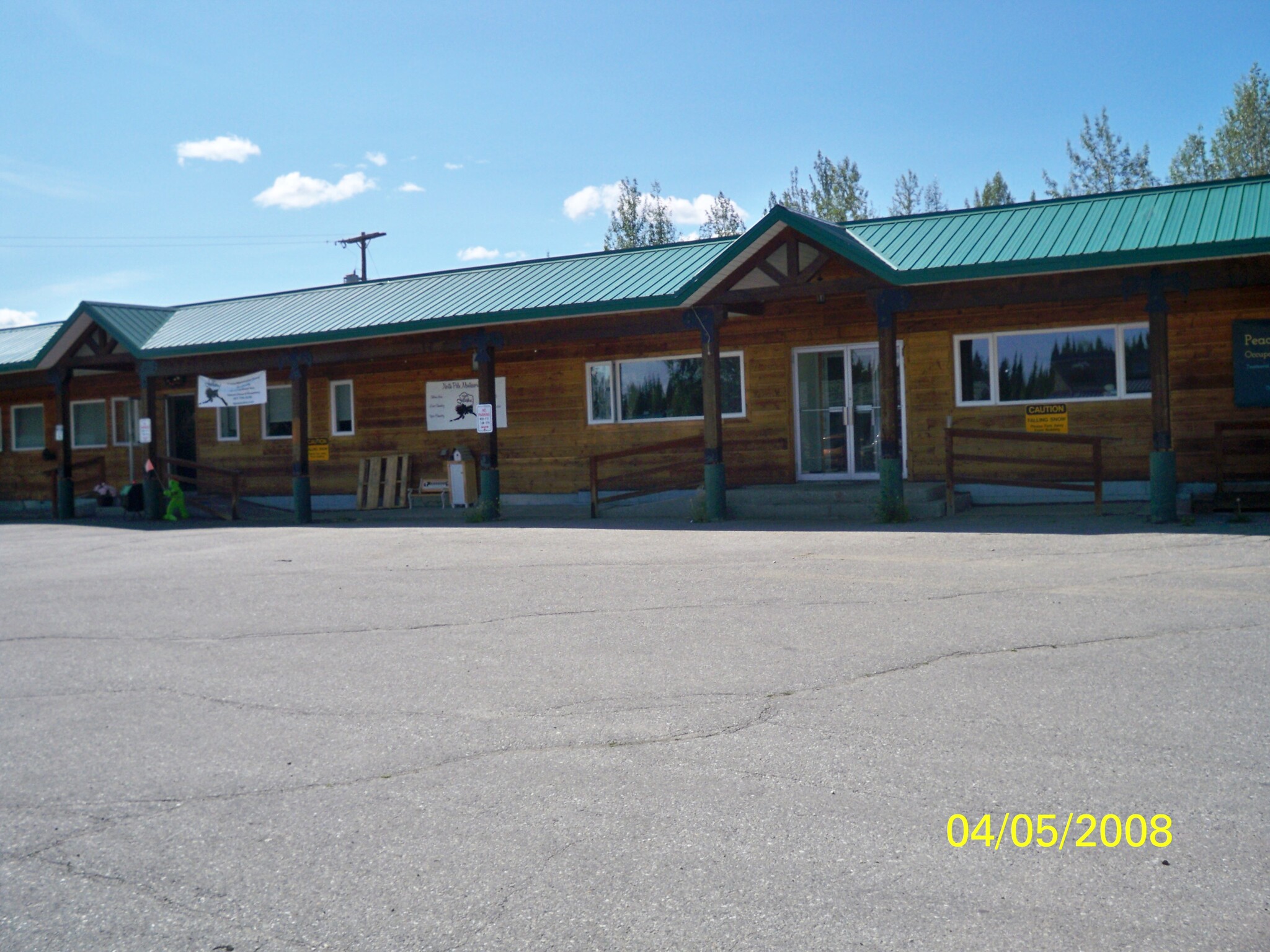 203 S Santa Claus Ln, North Pole, AK for sale Building Photo- Image 1 of 1