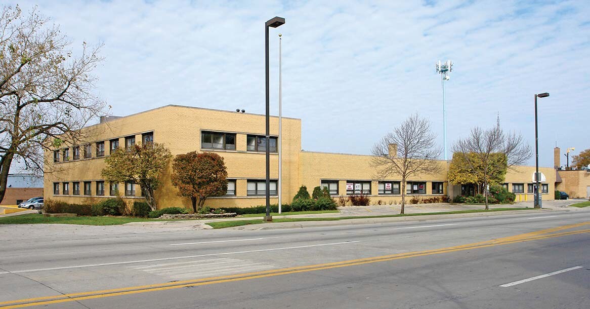 5818 S Archer Rd, Summit, IL 60501 Office for Lease