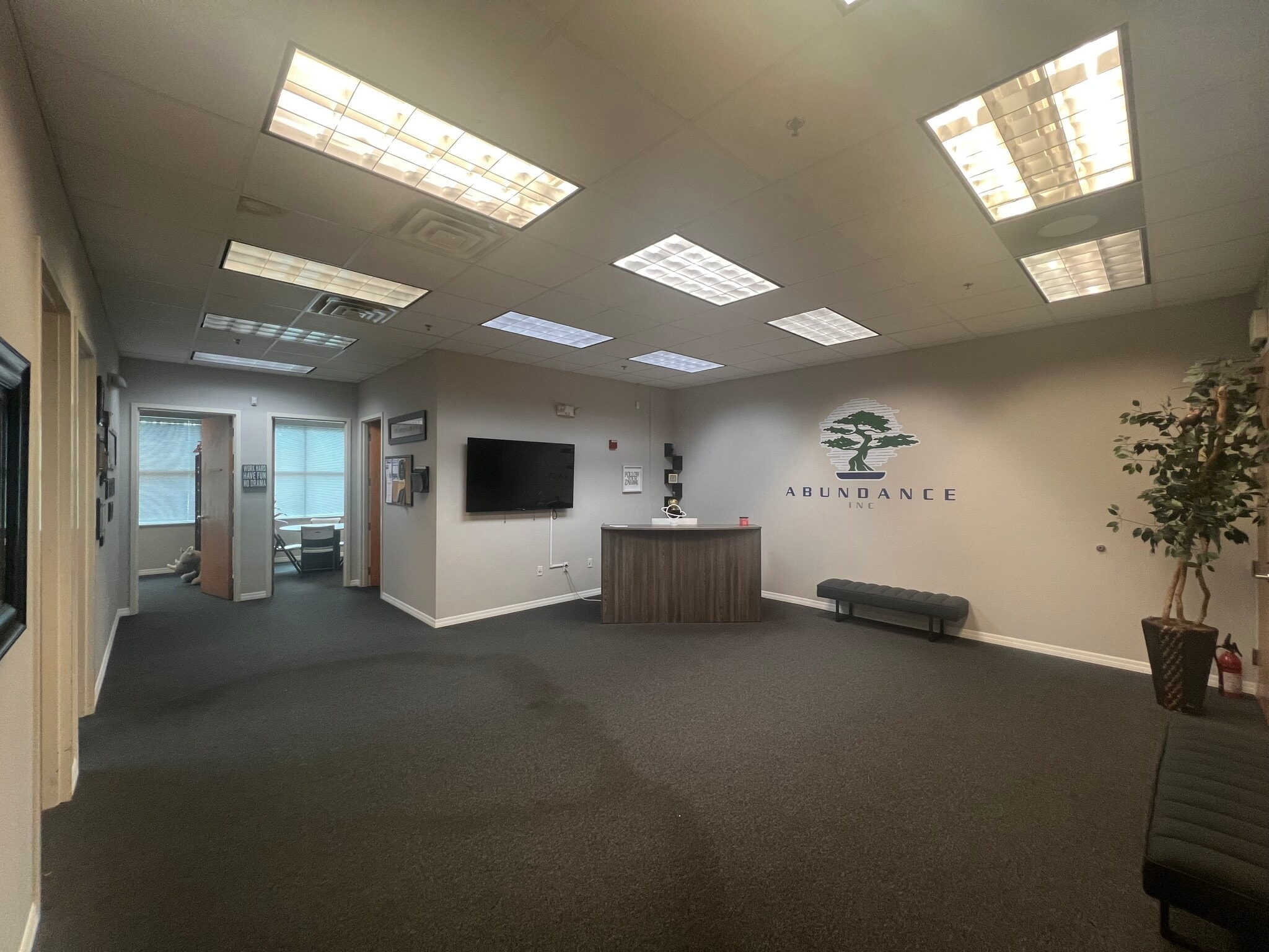 1277 N Semoran Blvd, Orlando, FL for lease Interior Photo- Image 1 of 6