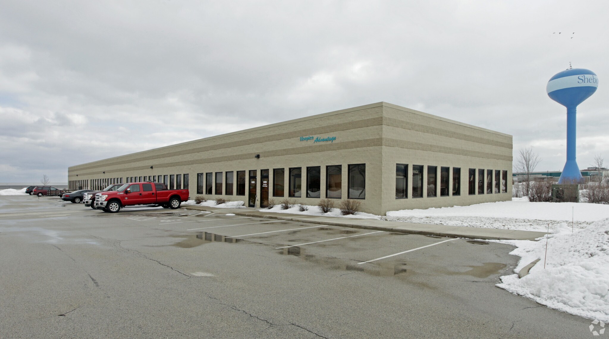 3311-3325 Behrens Pky, Sheboygan, WI for sale Primary Photo- Image 1 of 1