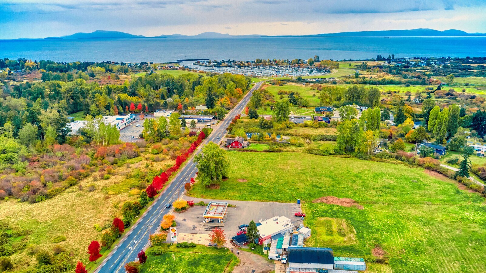 423 Tyee Dr, Point Roberts, WA 98281