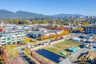 828 Harbourside Dr, North Vancouver, BC - aerial  map view - Image1