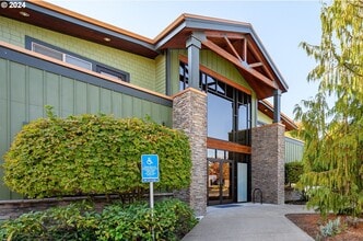 2191 NW 2nd St, Mcminnville, OR for lease Building Photo- Image 1 of 5