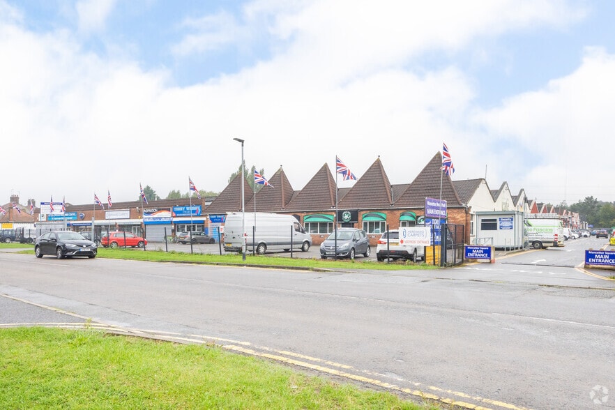 Mancetter Sq, Peterborough for lease - Primary Photo - Image 1 of 2