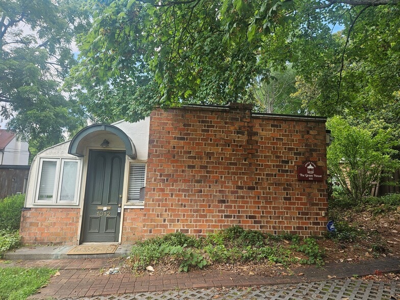 1012 W Fifth St, Winston-Salem, NC for lease - Building Photo - Image 1 of 8