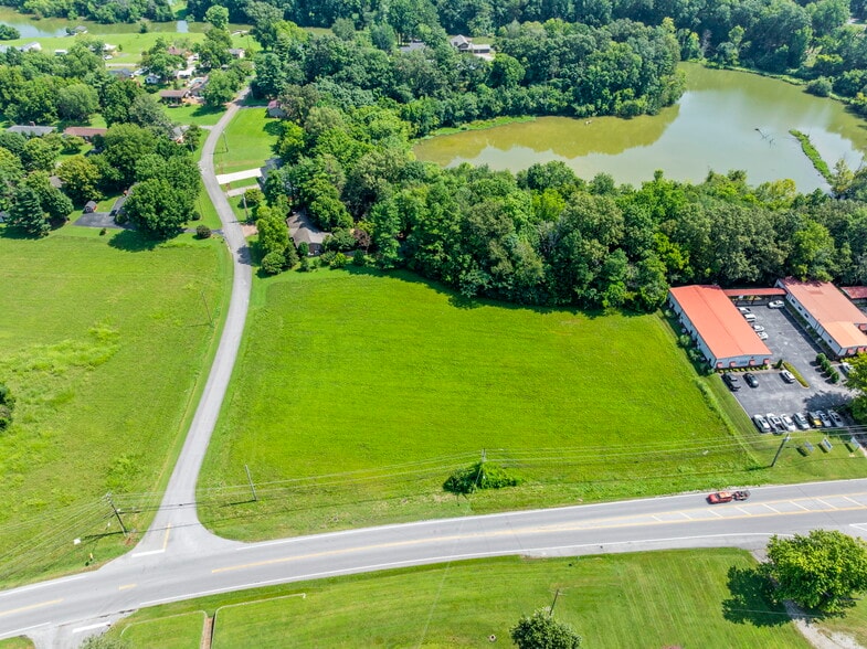 College St S, Winchester, TN for sale - Aerial - Image 2 of 29