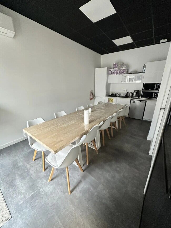 Location Bureaux 123 m²