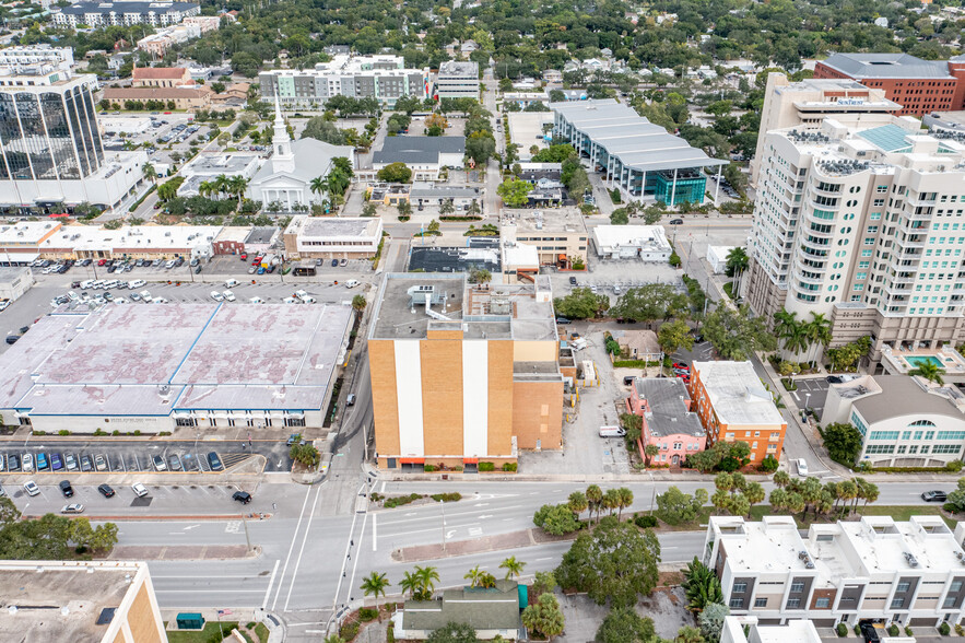 1709 Ringling blvd, Sarasota, FL for sale - Building Photo - Image 3 of 8