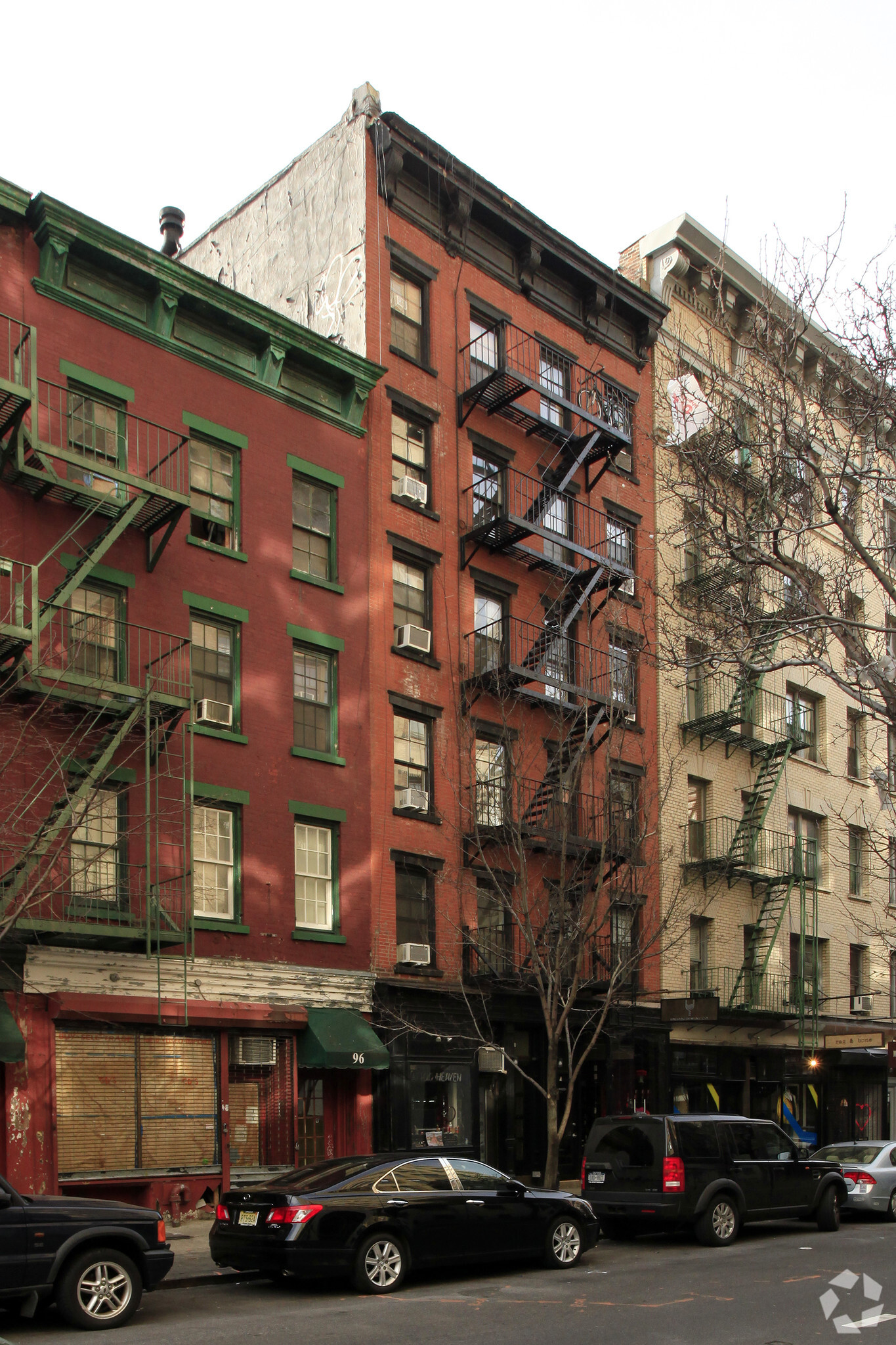 98 Christopher St, New York, NY for sale Primary Photo- Image 1 of 1