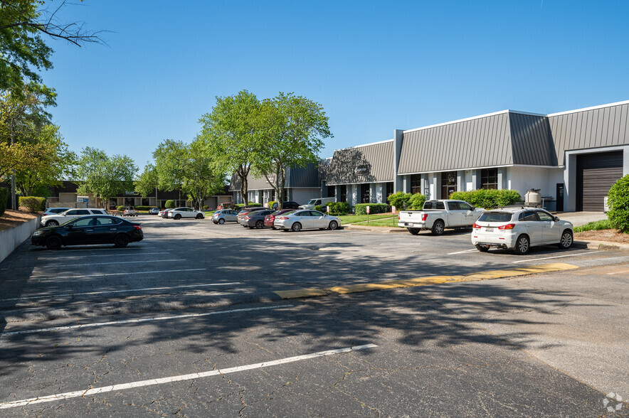 1200 Woodruff Rd, Greenville, SC for lease - Building Photo - Image 3 of 21