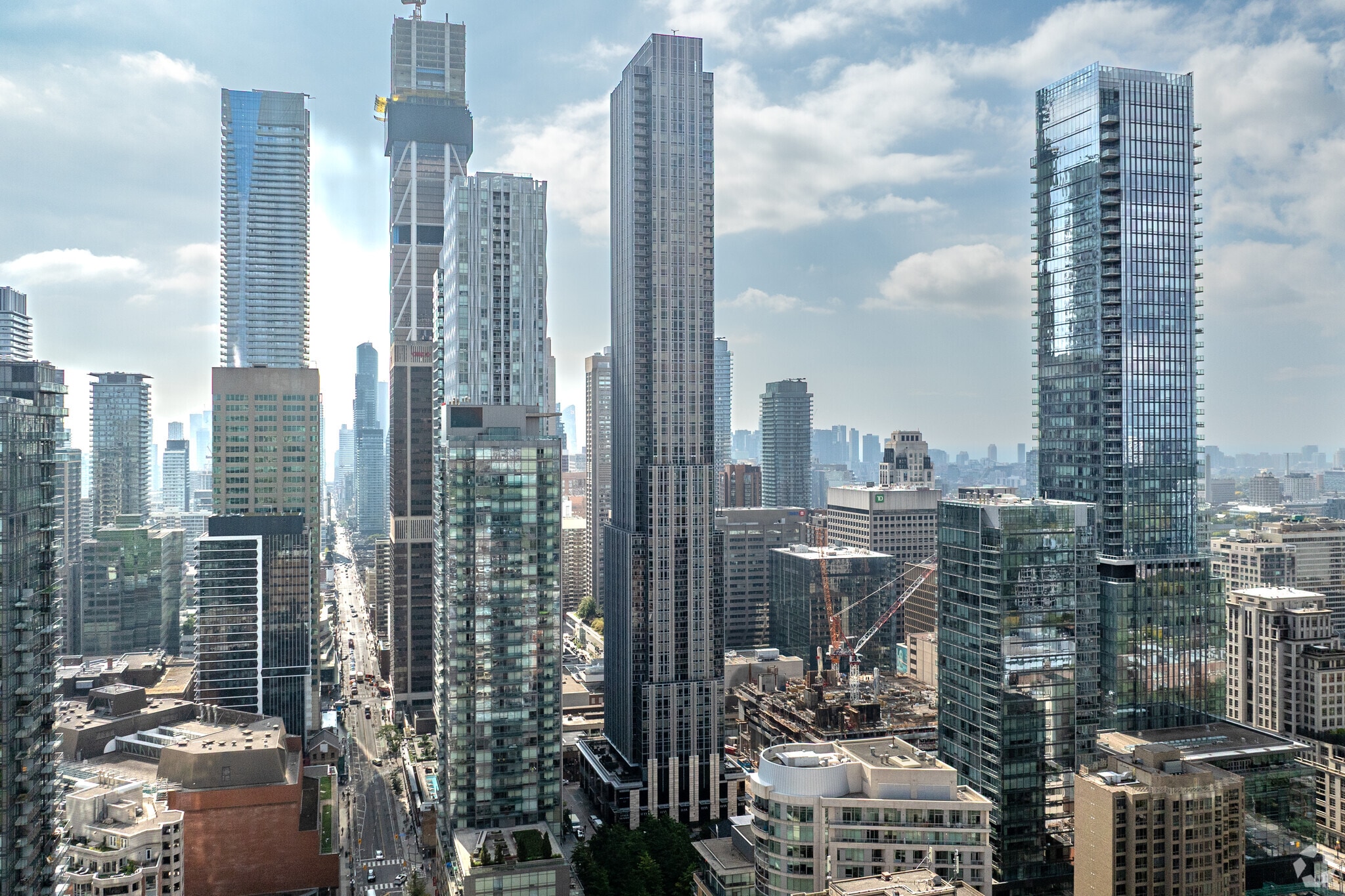 11 Yorkville Av, Toronto, ON for sale Primary Photo- Image 1 of 1