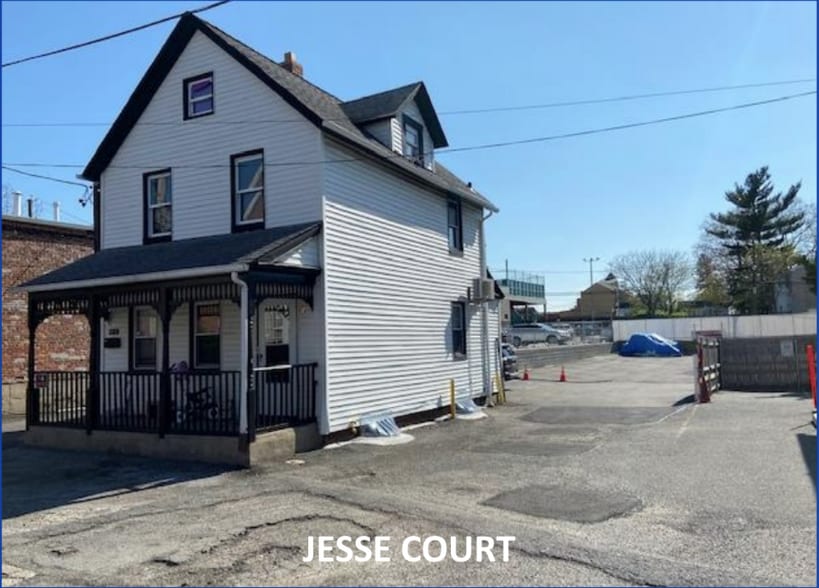 25115 Northern Blvd, Little Neck, NY for sale - Building Photo - Image 3 of 4