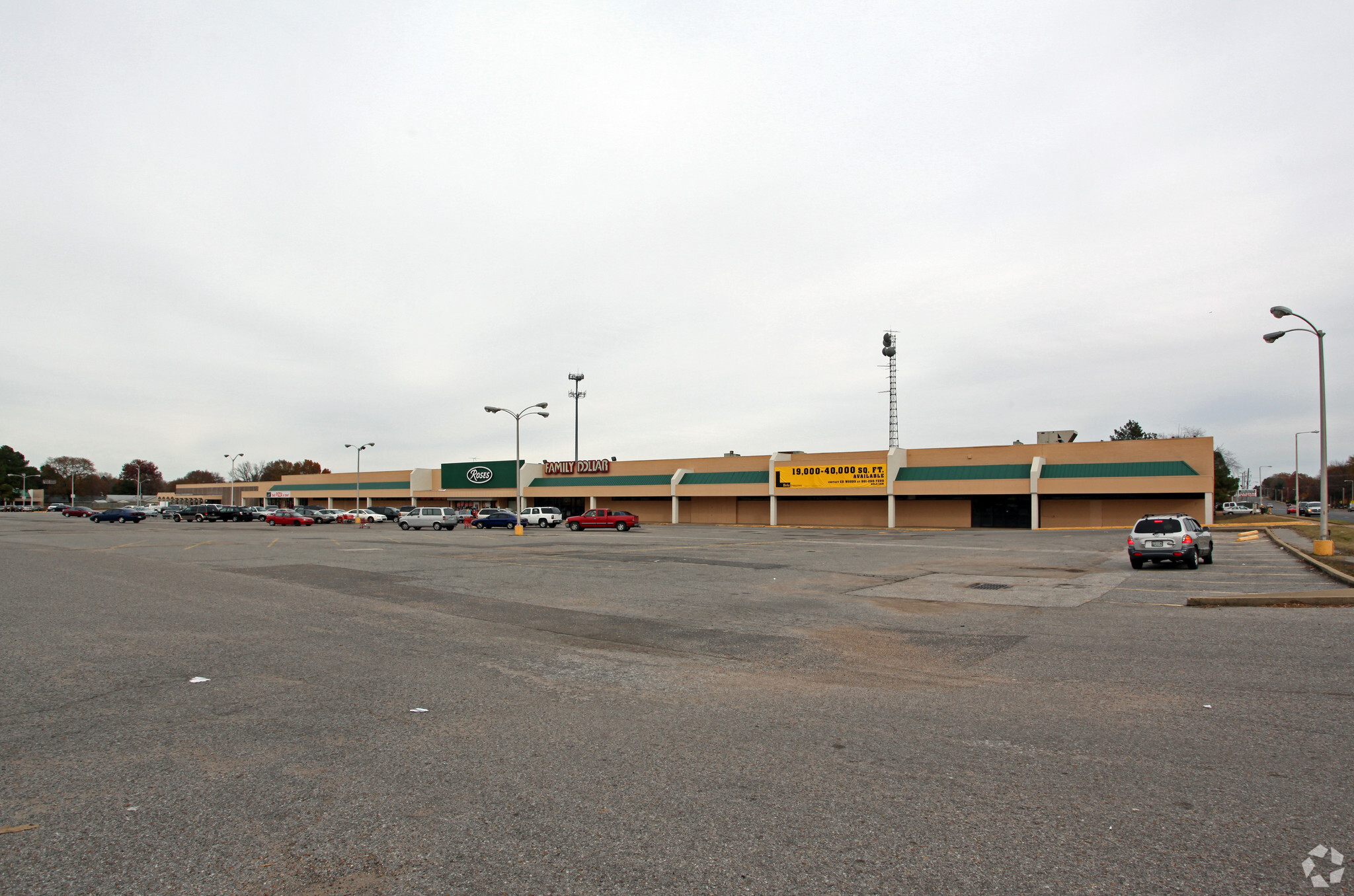 3540-3570 S Mendenhall Rd, Memphis, TN for lease Primary Photo- Image 1 of 2