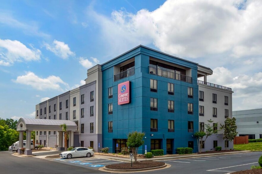 5087 Clark Howell Hwy, Atlanta, GA for sale - Building Photo - Image 1 of 2