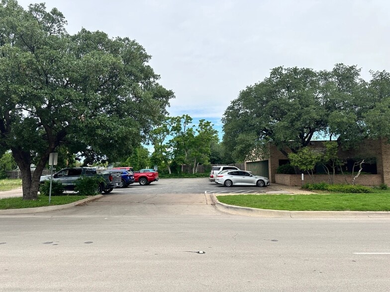 602 Hickory St, Abilene, TX for lease - Building Photo - Image 3 of 6