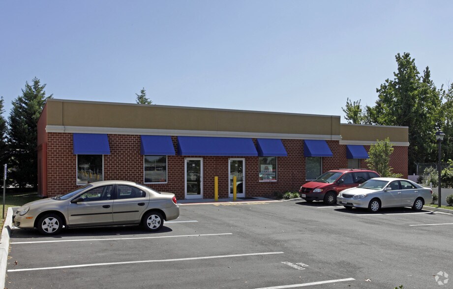 816 Rosemont Rd, Virginia Beach, VA 23452