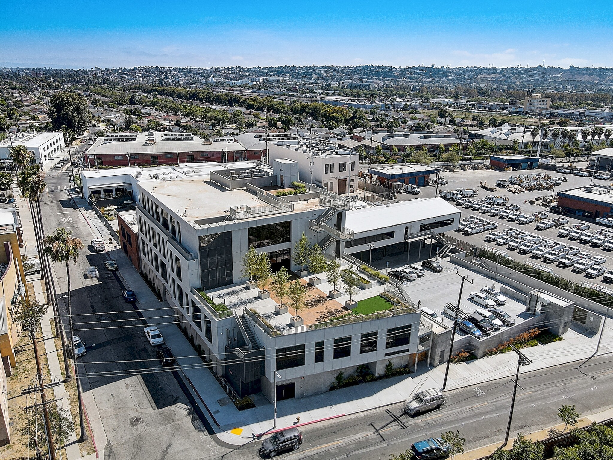 3101 W Exposition Blvd, Los Angeles, CA for lease Building Photo- Image 1 of 7