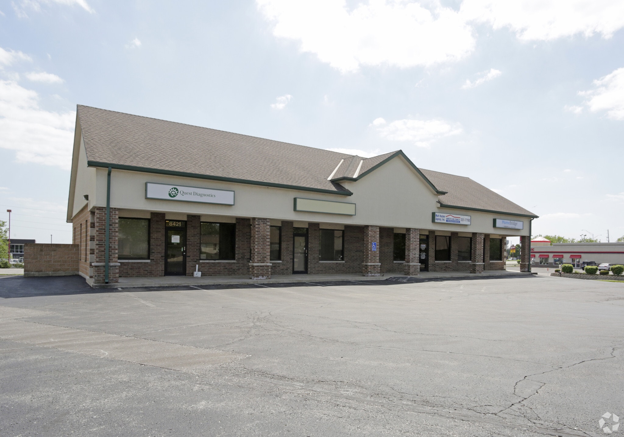 8413-8425 Clint Dr, Belton, MO for sale Primary Photo- Image 1 of 14