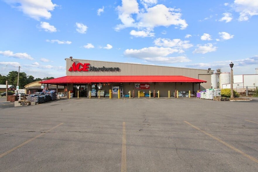 640 Dubois St, Du Bois, PA for sale - Building Photo - Image 1 of 1