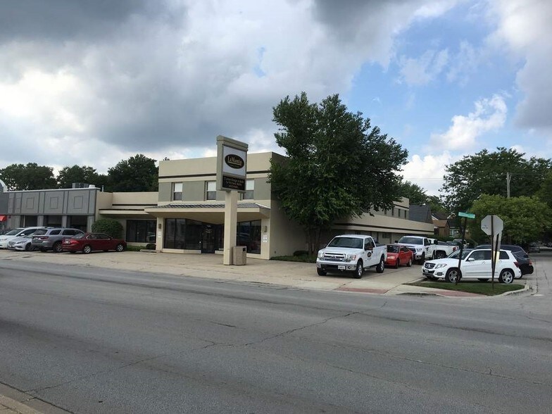 9100 Ogden Ave, Brookfield, IL for sale - Primary Photo - Image 1 of 1