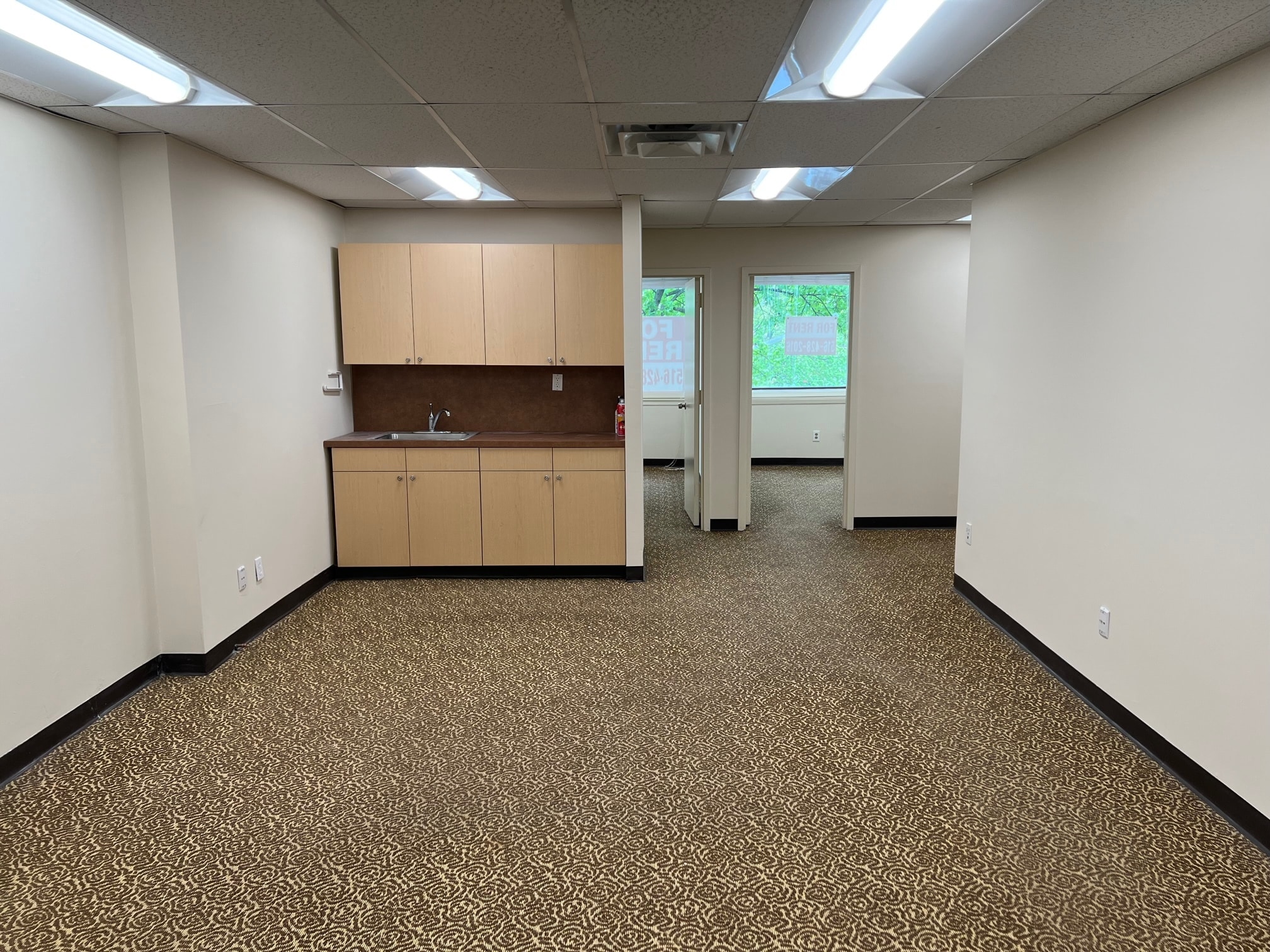 33-43 Great Neck Rd, Great Neck, NY for lease Interior Photo- Image 1 of 4